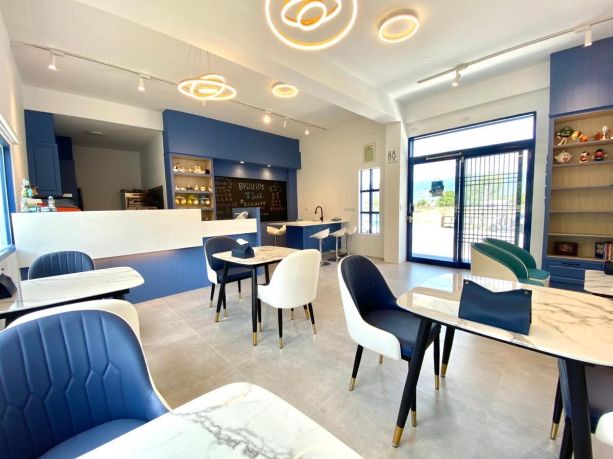 Blue And White Style Holiday B&B Guanshan Exterior photo