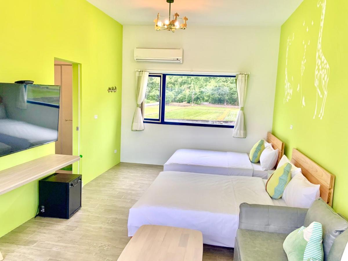 Blue And White Style Holiday B&B Guanshan Exterior photo