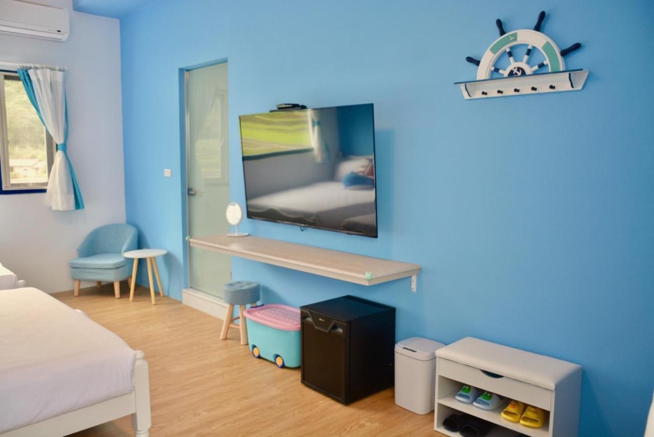 Blue And White Style Holiday B&B Guanshan Exterior photo